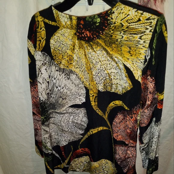 CoCo Bianco multi color graphic design pattern small long sleeve Blouse - Picture 4 of 9